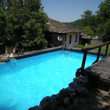 Dzhelepova Guest House- Pool Access Semesterbostad Bozhentsi