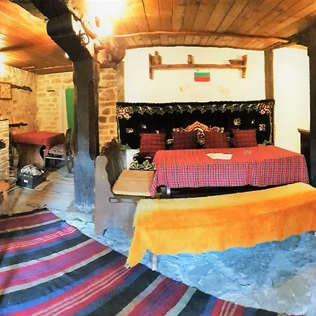 Dzhelepova Guest House- Pool Access Bozhentsi