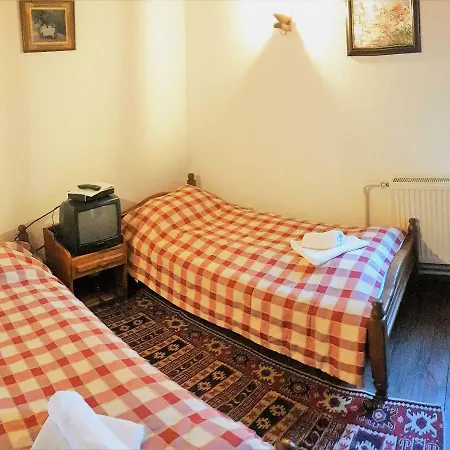 Dzhelepova Guest House- Pool Access *