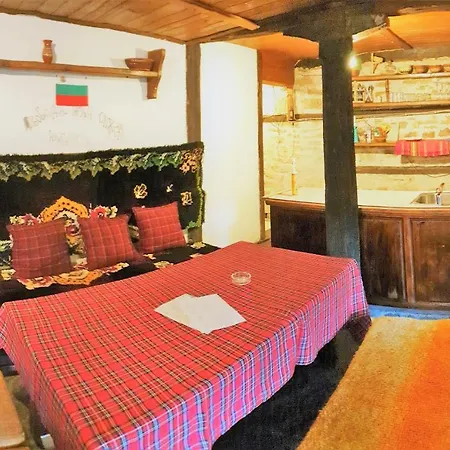 Dzhelepova Guest House- Pool Access * Bozhentsi