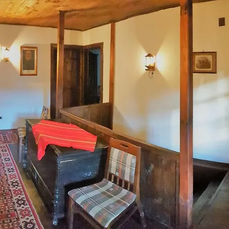 Semesterbostad Dzhelepova Guest House- Pool Access *