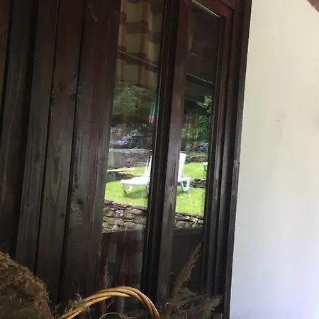 Semesterbostad Dzhelepova Guest House- Pool Access