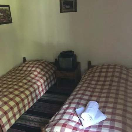 Dzhelepova Guest House- Pool Access Bozhentsi