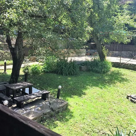 Dzhelepova Guest House- Pool Access Bozhentsi