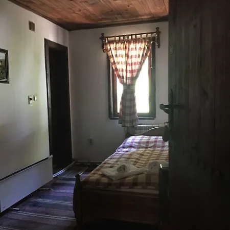 Dzhelepova Guest House- Pool Access * Bozhentsi